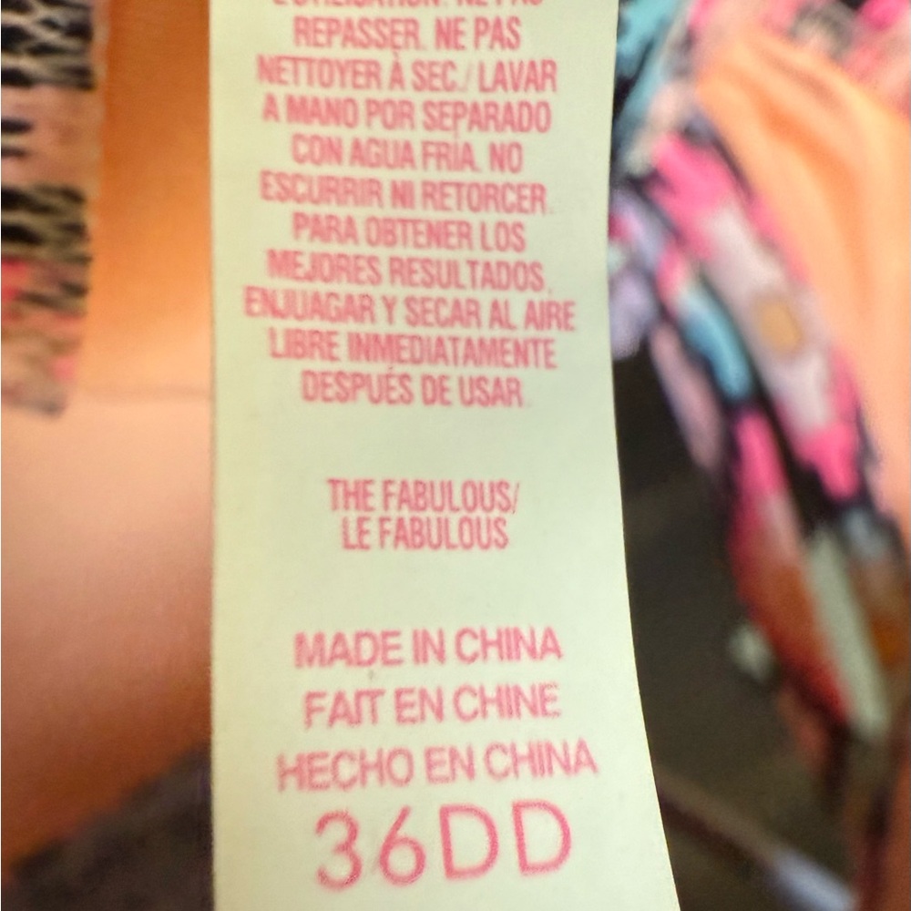 Victoria's Secret The Fabulous Push-Up Pastel Foil Metallic Ikat Bikini Top 36DD - Picture 3 of 3